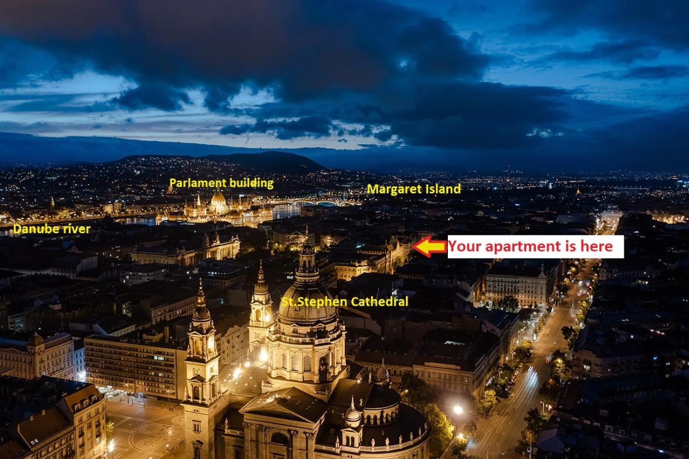 Chain Bridge Apartment Budapest Bagian luar foto